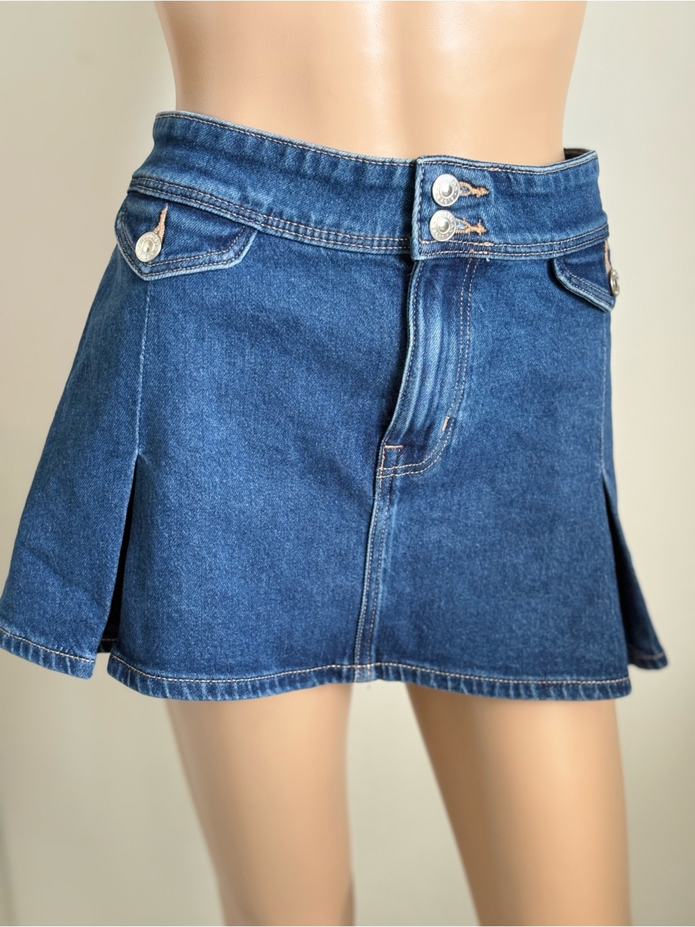 American Eagle LOW-RISE A-LINE MINI Stretch Denim Mini Skirt Classic Blue Size 6
